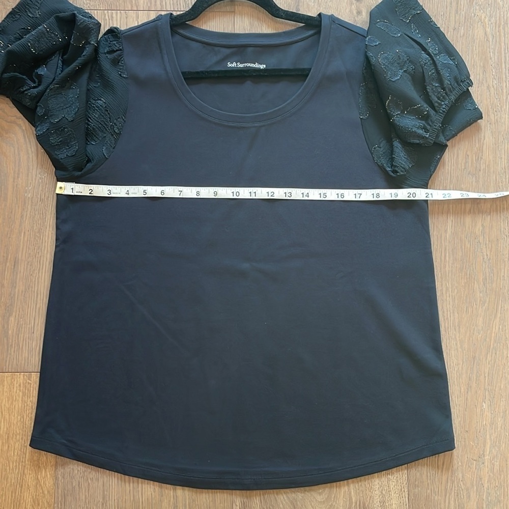 Soft Surroundings Black Solid Shirt With Lace Puff Sleeve Style 2FZ37 Sz Large - Picture 8 of 8